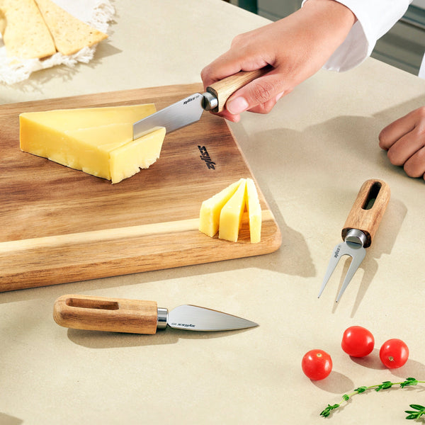 Zyliss Artisan 3 Piece Petite Knife Set — in use